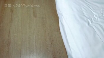 27. 女儿的圣诞套装，甜甜的给我吃鸡巴