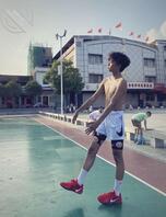 05的，有没有少妇姐姐来0