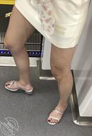地铁少妇长腿0