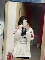 （原创）我的骚逼前女友开着视频给我扣逼0