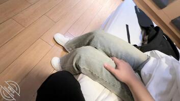 〖真实原创68〗开车被高中生小萝莉骑车蹭到了,小萝莉也不敢跟家里说1