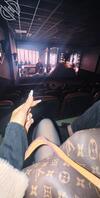 [原创福利]99.电影院找刺激，一边看电影姐姐一边吃我的鸡巴1