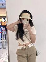 和自己练瑜伽的骚妈乱伦爱吃我的鸡吧0