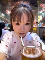 高中毕业就这么骚了，穴都是甜的0