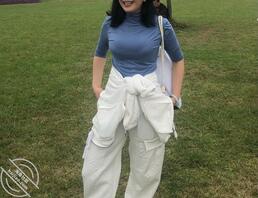 真实偷拍亲妈，和她一些年轻照片，想玩她苦于没有办法0