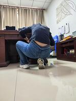 偷拍办公室少妇大屁股1