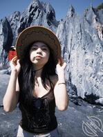 骚逼小女友分享，骚逼一个0