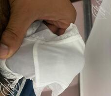 拿妹妹的内裤打胶，被妹妹发现后，妹妹生气回家了。