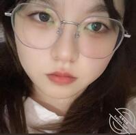 骚逼天天背着她男朋友让别人操，跟别人发骚，在网上跟别人撩骚