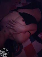 80后夫妻，找夫妻，聊天互发照片视频，一起视频爱爱的来。单男勿扰。1