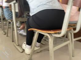 偷拍同班同学1