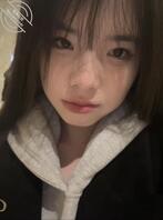 母狗伊芸中午发骚了想看着爸爸们的大鸡巴揉搓自己的骚逼想被爸爸们抽插内射0