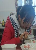 【妹控意淫】变态禽兽哥哥分享堂妹的生活照片意淫。（十二）2