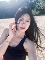 深夜寂寞无人陪，我很骚的，每个评论我都回复的，任何问题我都回答