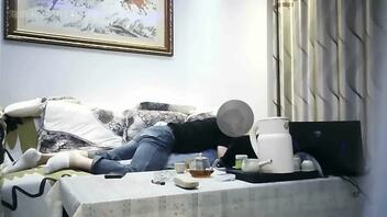 （网友1 投稿 金币）与复古挺拔奶女生的第一次草逼