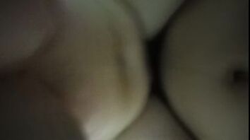 老公不在，住在少妇家，小孩在隔壁2