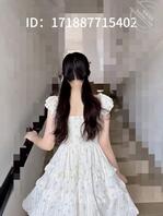 【真实原创10】给表妹买了新裙子,喜欢的不得了,拉着我去天台拍照2