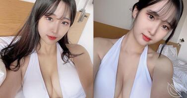 迷人甜妹&ldquo;天气凉也要穿比基尼&rdquo;，中路大开&ldquo;胸型超浑圆&rdquo;！