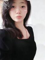 【女儿娜娜】发现高一的女儿给同班男生发裸照2