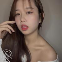 【骚货通鉴】03年的现任银行大堂经理女友是男同事一致公认的公共摇摇车