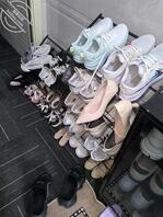 扫楼打胶    极品高跟凉鞋&踩精出门精液与脚泥的混合