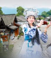 兄弟们，贡献一下我二姨给大家看，如果大家呼声高下期看她女儿