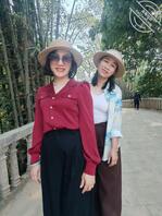 除了我妈 竟然发现了另一个熟女姐妹姑 看着实在忍不住