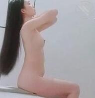 洗浴偷拍，乳晕这么大0