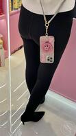 化妆品店美女紧身裤