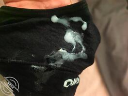 偷合租女室友的内裤1