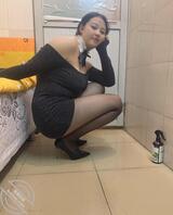 小母狗露脸很不开心1