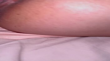 偷拍和老婆做爱后续