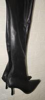 扫楼打胶小骚货的黑色长靴2