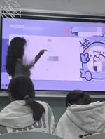 好想日老妈（三）刚准备好对老妈下老手，我大姨来给我送神儿来了，妈蛋的！！0