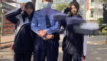 保安叔叔！我已经19岁了，我妈不在家，你可以内射我了，不会被发现的。0