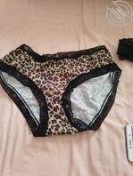 大姨子的骚内内 有想要的吗0