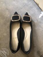 初中女儿的蕾丝胸罩和熟妇骚妈的高跟鞋2