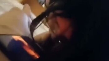 徐州云龙万达附近爱瑜伽普拉提老师戴着眼镜就是骚有谁认识她。