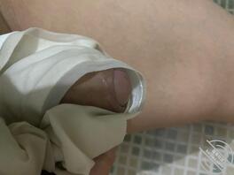 想操姑姑2，拿姑姑的内衣内裤打飞机。1