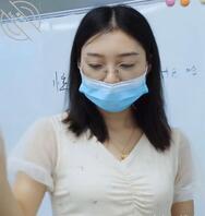 尧尧老师尿尿，骚吗？2