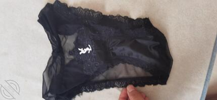 用瑜伽裤撸 还是嫂子的 内裤不错 穿上嫂子也要露毛 射鞋子里面2