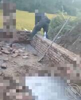 【原创】老姨夫出去盖房子,我偷偷去他家找表妹,表妹的水都喷到镜头上了!0