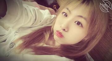 长沙母狗前台自曝黑逼，露脸图2