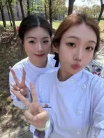 上海交通大学附属瑞金医院 母狗护士 高颜值在床上被干的嗷嗷叫，白浆都流出来了0