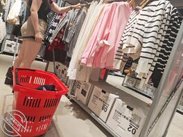 北京商场拍到丰满酷女孩！2