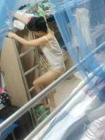 【原创分享母狗宿舍】母狗任务偷拍室友2