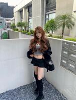 想出卖个当小三的闺蜜