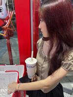 骚妻大战两米男大! 我梦寐以求的却送给了陌生的他。1