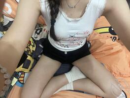 姐姐的闺蜜成功被我拿下。还是年轻的嫩啊。真会2