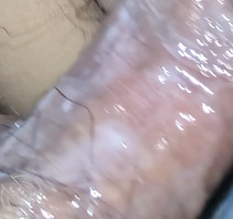 表嫂扭动屁股迎合我的肉棒,肉棒在嫂子的阴道里跳动精液全部射进嫂子逼里0